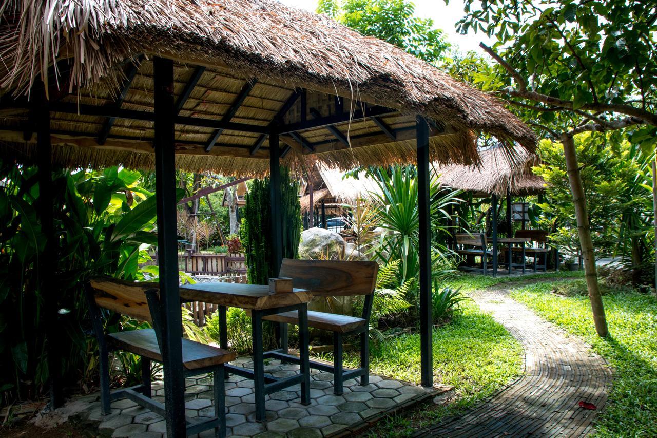 Hotel Papa'S Garden Doi Saket Exterior foto